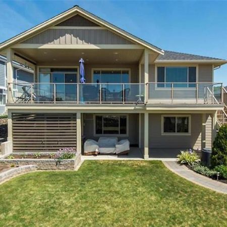 Vernon Home With True Okanagan Lifestyle Exterior photo